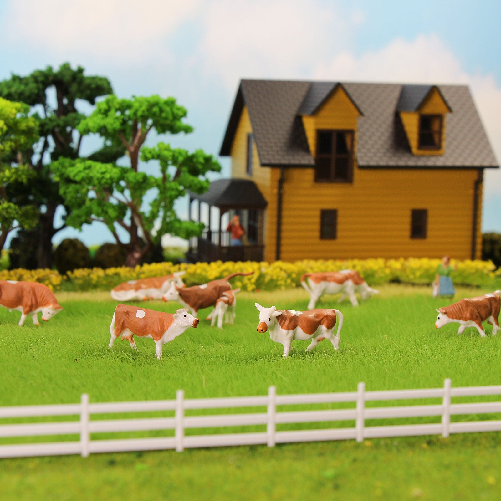 AN8719 36pcs HO Scale 1:87 Painted Brown Cows Cattle Shepherd